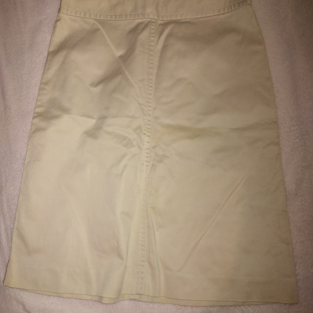 Banana Republic Cream Pencil Skirt Knee-Length Casual